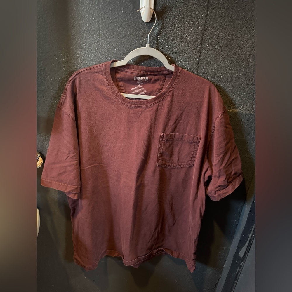 Duluth Trading Co Maroon Short Sleeve Tee with Pocket